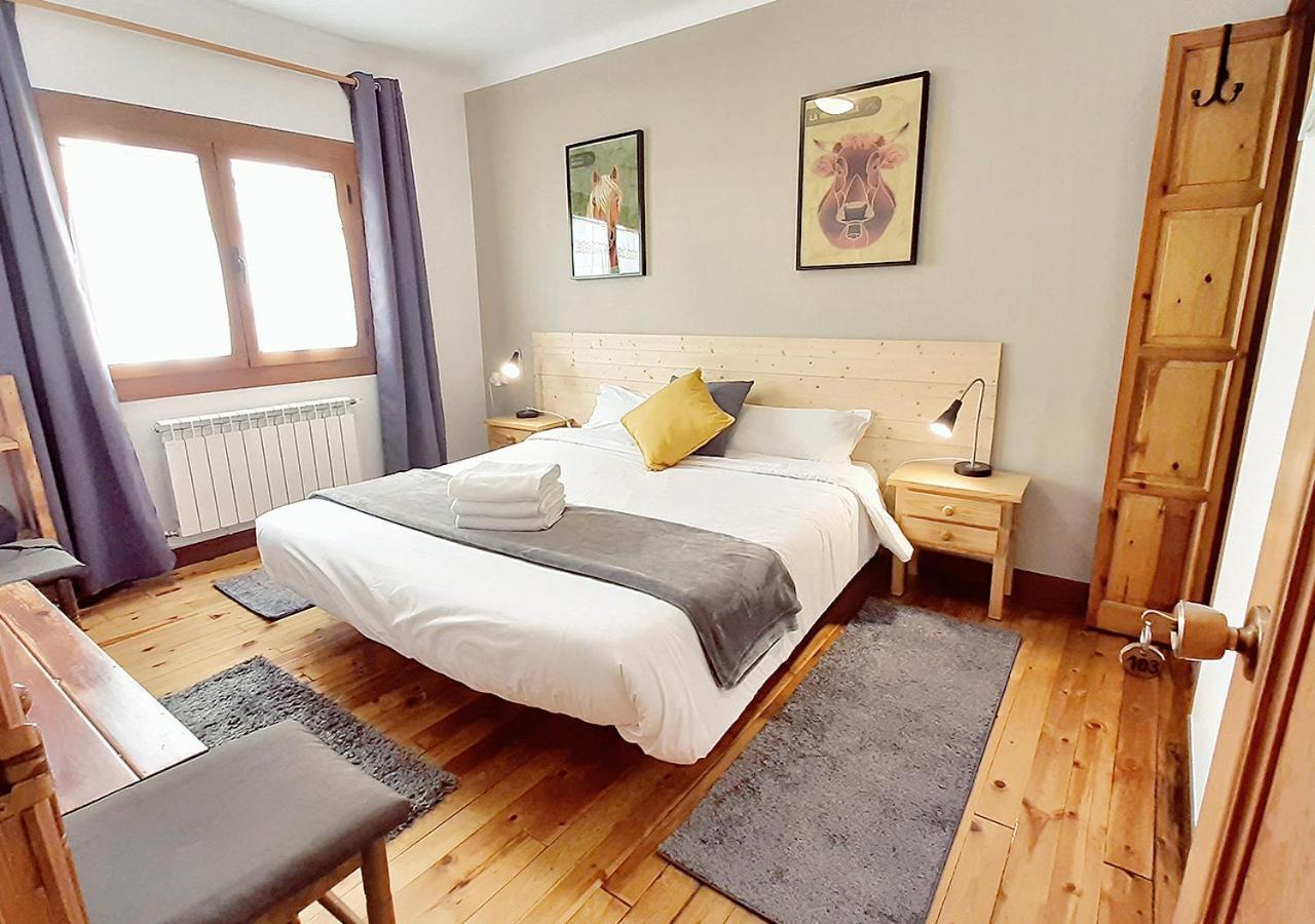 Hostal Fonda Prat Puigcerdà Kültér fotó