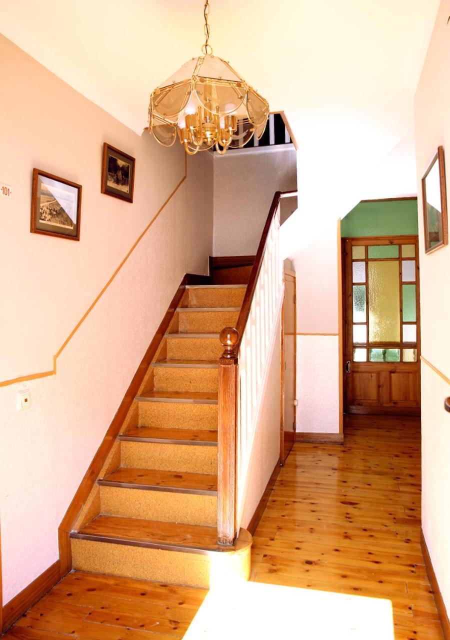 Hostal Fonda Prat Puigcerdà Kültér fotó